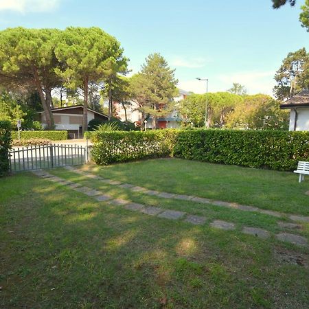 Villa In Lignano Riviera Comfortable 利尼亚诺萨比亚多罗 外观 照片
