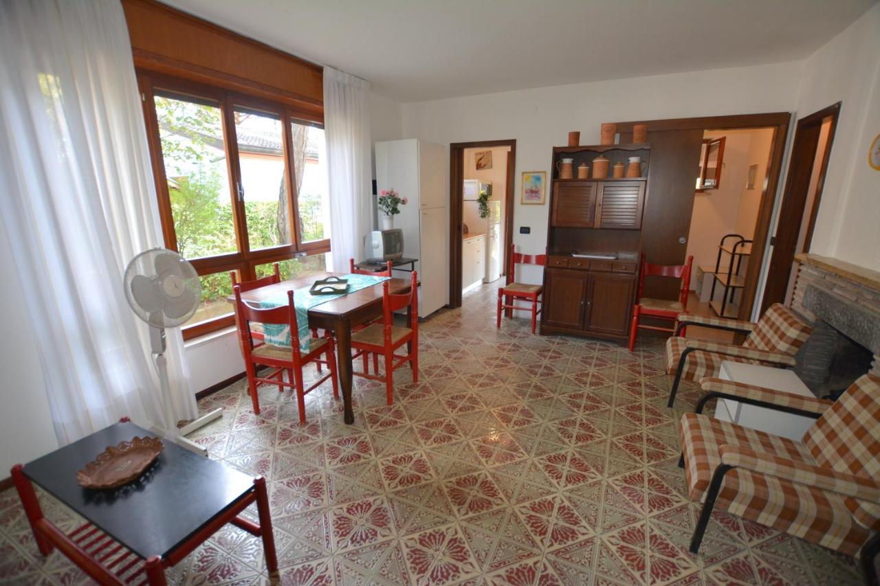 Villa In Lignano Riviera Comfortable 利尼亚诺萨比亚多罗 外观 照片
