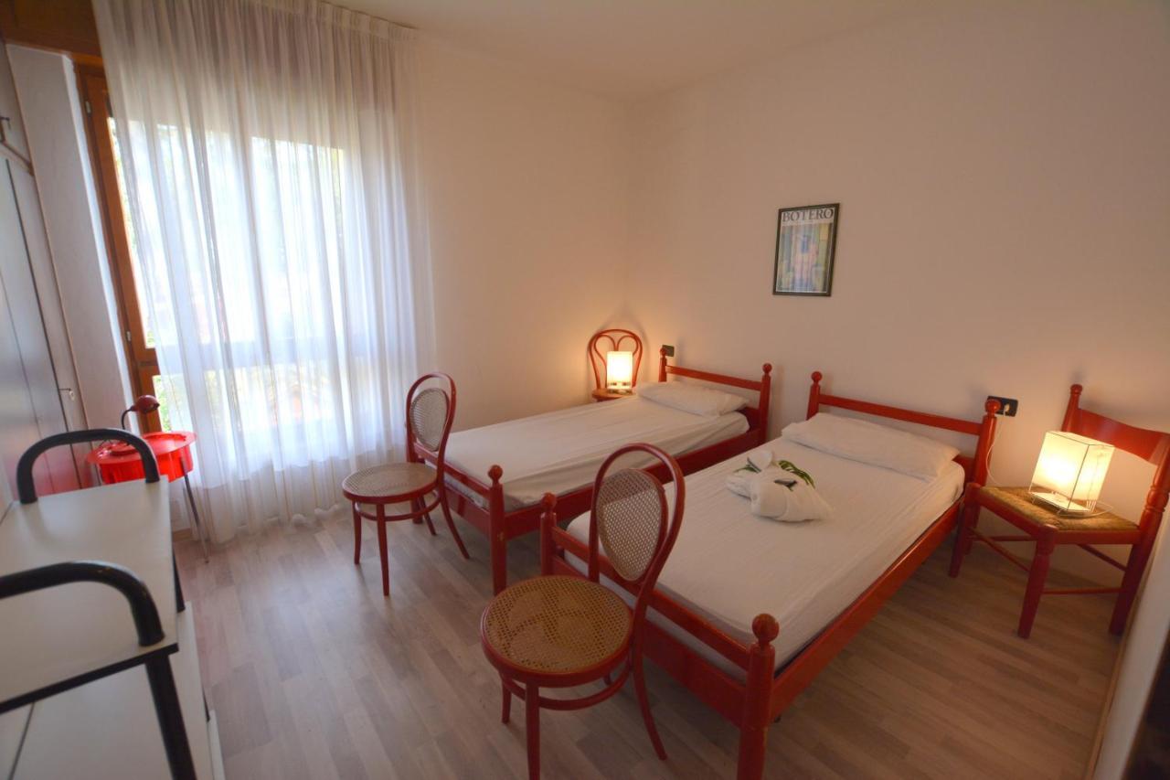 Villa In Lignano Riviera Comfortable 利尼亚诺萨比亚多罗 外观 照片